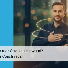 Uśmiechnięty mężczyzna, life coach, z ręką na sercu, otoczony świetlistymi kręgami. Tekst: "Jak radzić sobie z nerwami? Life Coach radzi".