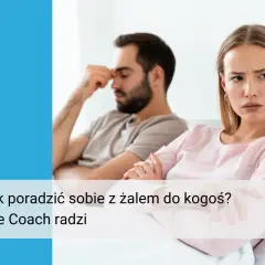 Para siedzi odwrócona od siebie, wyrażając gniew i żal. On, człowiek, który nie wybacza, zamyka oczy, ona patrzy z wyrzutem.